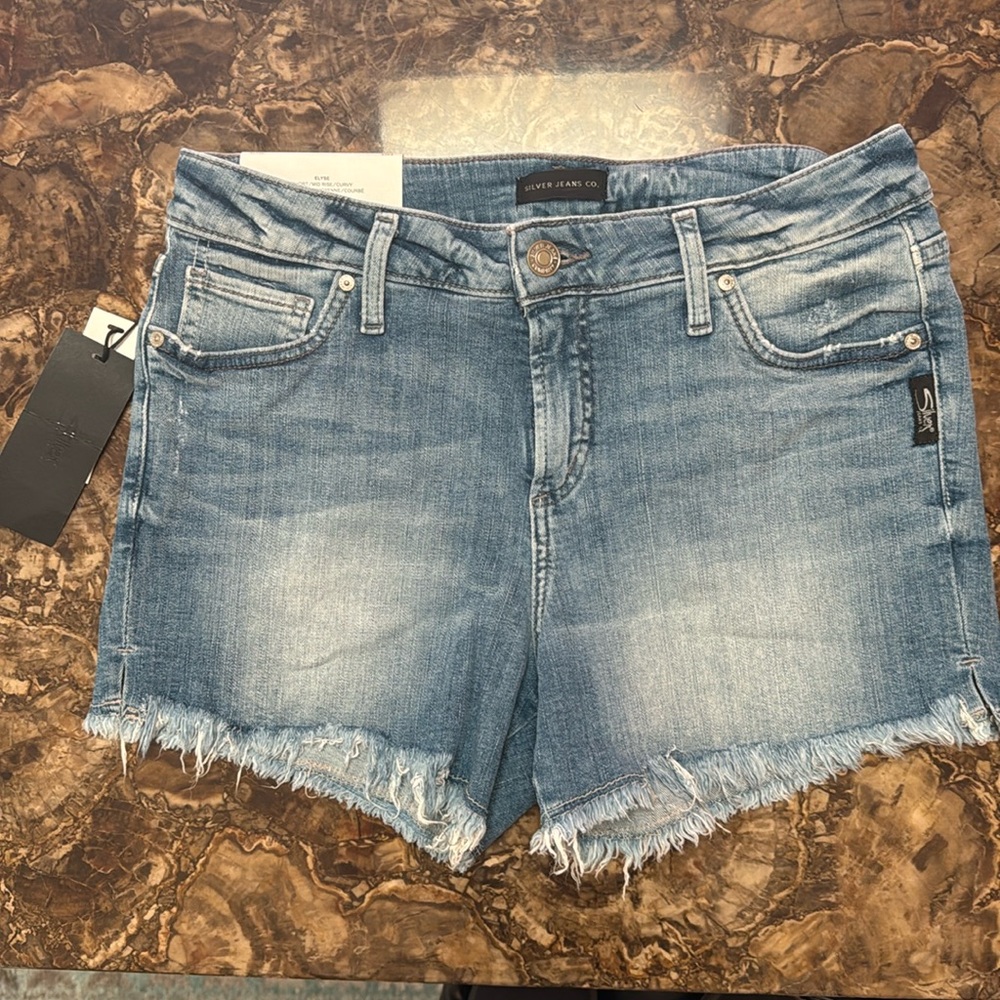 Silver Jeans Co Elyse Jean shorts 27 x 4